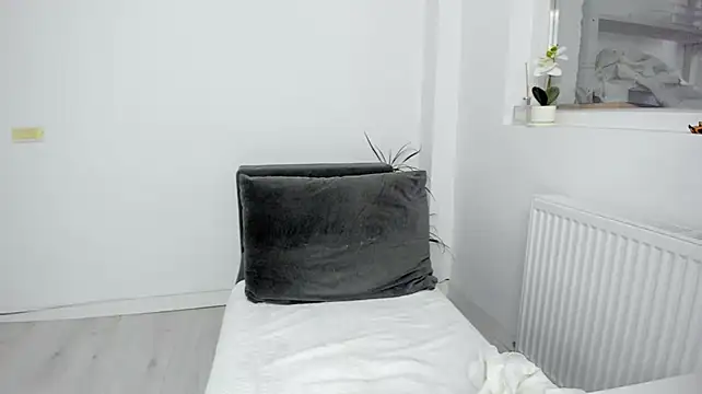 DiamondKay Live XXX-chat