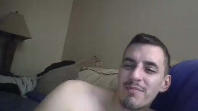 luverrboyy's Live XXX Chat