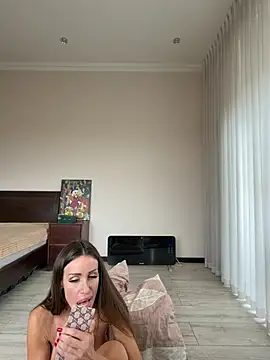 XXX chat uživo modela Hott_Lolla