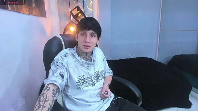 Chat +18 de Cry_thereal ao vivo