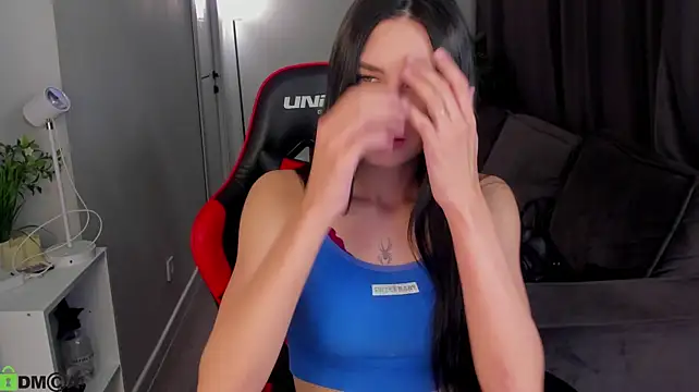 SlyLolo Chat XXX live