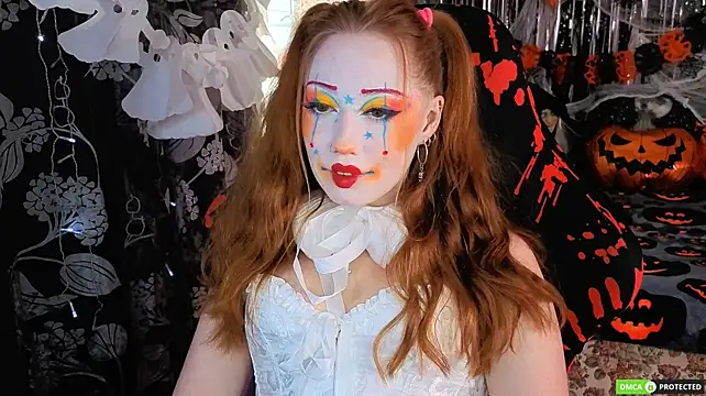TinaBrook Adlı Modelin Canlı XXX Sohbeti