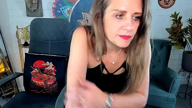 Chatroom XXX en direct de EmiliaBedy