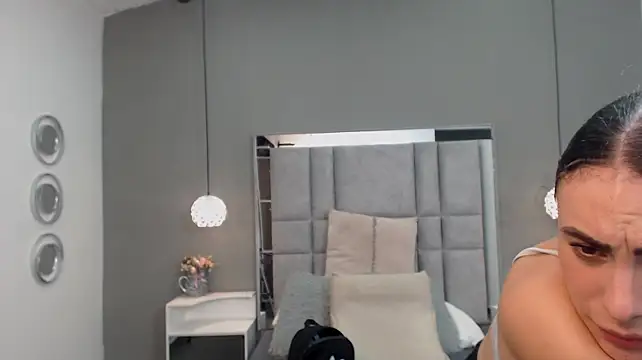 Chatroom XXX en direct de MartinaaFit