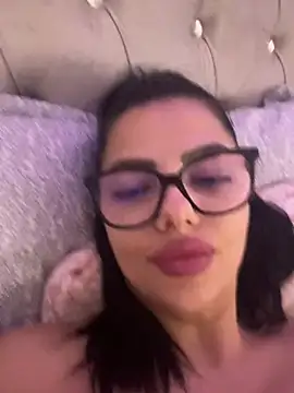 Chat +18 de KandyCosse ao vivo
