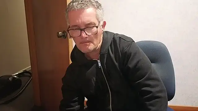daddy_man XXX чат на живо