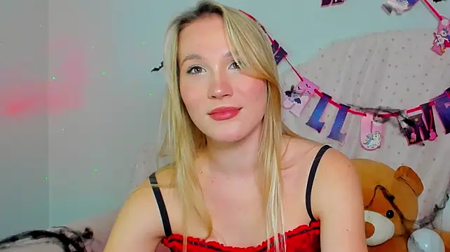 Chat +18 de ElaraVoltage ao vivo
