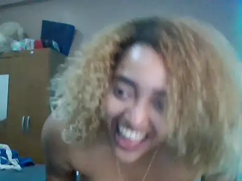 CarnalScandal's Live XXX Chat