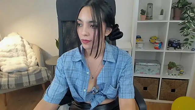 _BellaEvans_ live XXX chat