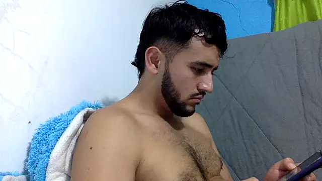 derek_smiith Adlı Modelin Canlı XXX Sohbeti