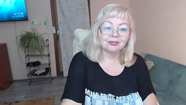 LavandaMay Chat XXX live