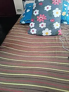 adicma123 élő XXX-chatje