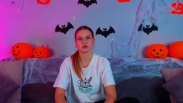 XXX chat uživo modela MayaMortimer