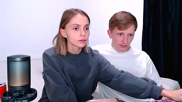 juliaanddima 即時 XXX 聊天