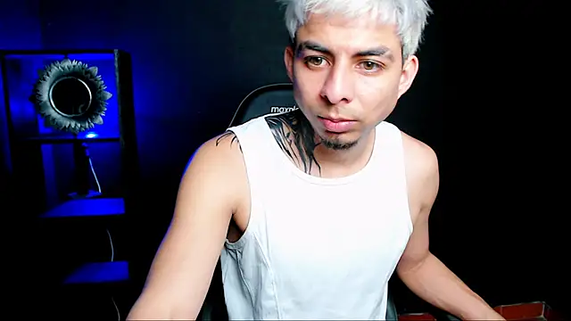 ALPHA_LATINO 现场XXX聊天