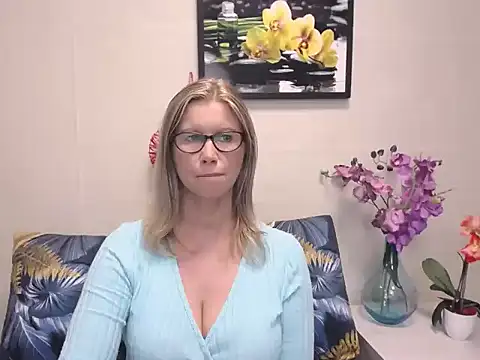 DoreenSexy 现场XXX聊天