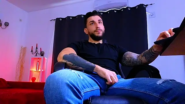 XXX chat uživo modela MightyAaron66