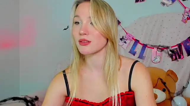 ElaraVoltage Live XXX-chat