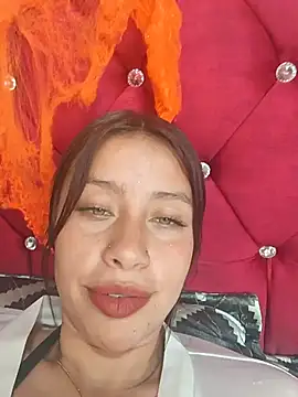 Chat +18 de SofiaKs ao vivo