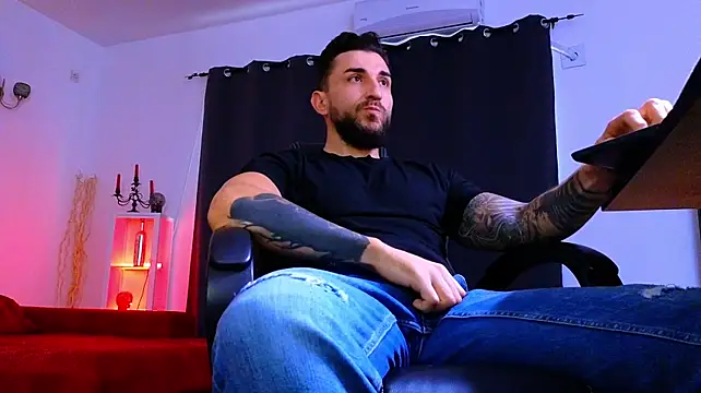 MightyAaron66n Live XXX chat