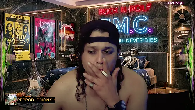 chino_roz Chat XXX in diretta