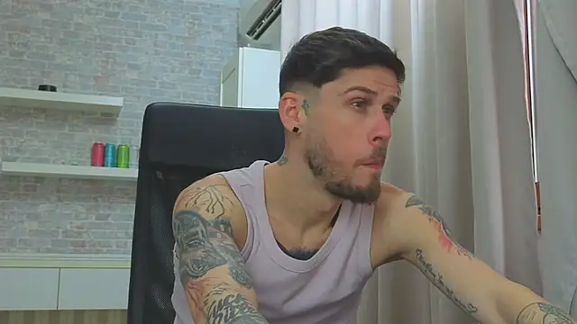 JonahShaw Chat XXX live