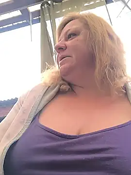 jusichka's Live XXX Chat