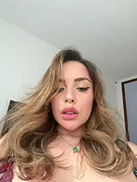 Alirawrz's Live XXX Chat