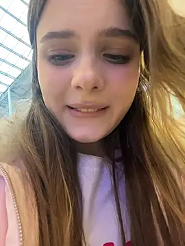 Živý XXX chat Lunabelle_