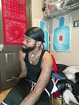 yummybbc XXX чат на живо