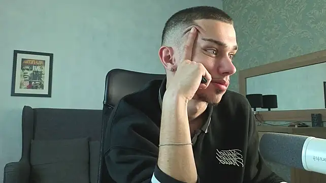 Chat +18 de KaydenDrew ao vivo
