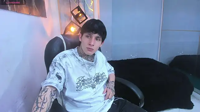 Cry_thereal's Live XXX Chat