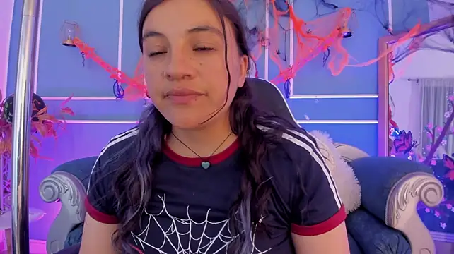 Chat XXX en directo de TaraTaylorr