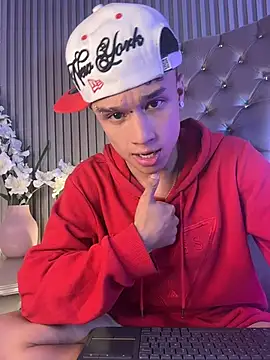 Dominik_Souza's Live XXX Chat