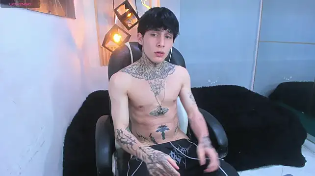 Cry_therealのライブXXXチャット