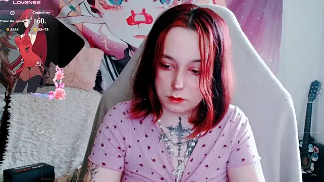 แชท XXX สดของ RedVelvetDoll