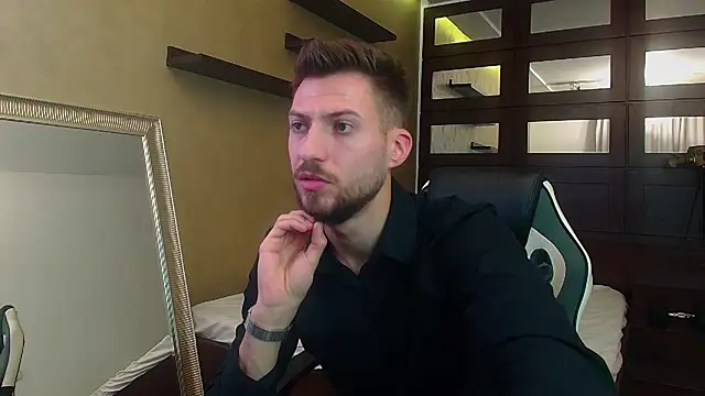 FelixRook Adlı Modelin Canlı XXX Sohbeti
