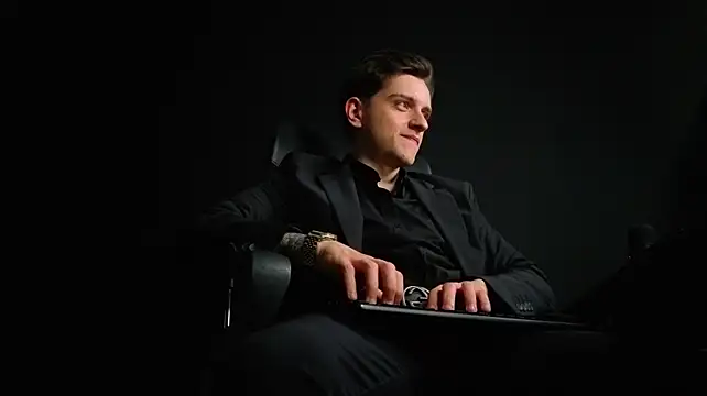 FelixStarkk's Live XXX Chat