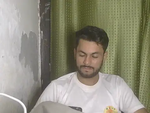 Онлайн чат XXX Stubborndesiboy