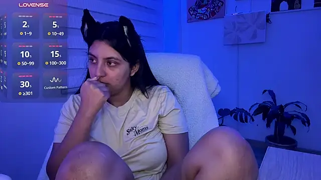 Chat +18 de cloe_small ao vivo