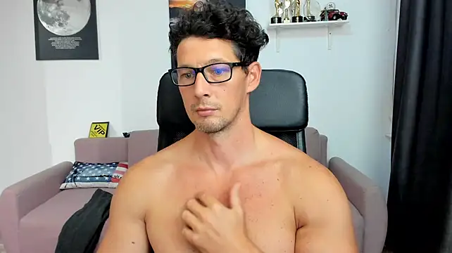 BrutusK08 – Naživo XXX chat