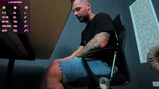 BrianHuntsn Live XXX chat