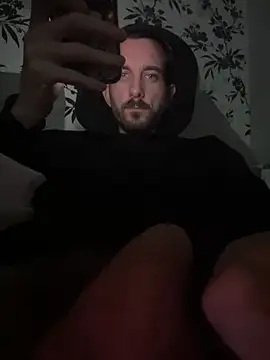 UKBig8incha Pertunjukan Webcam