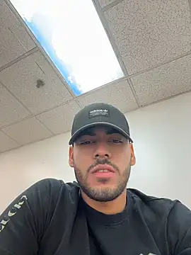 Karimfucku's Live XXX Chat