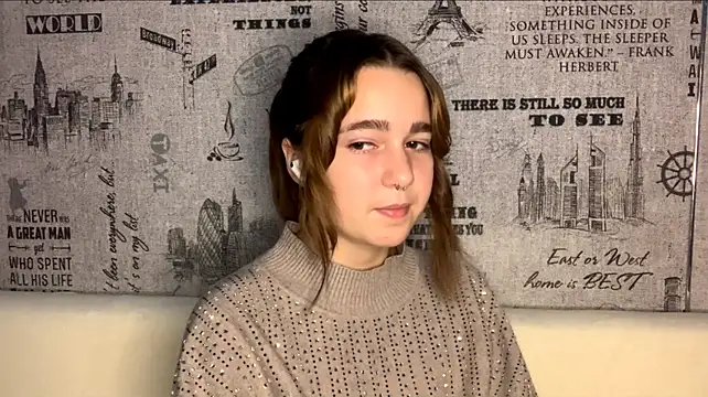 KassieIhenyen's Live XXX Chat