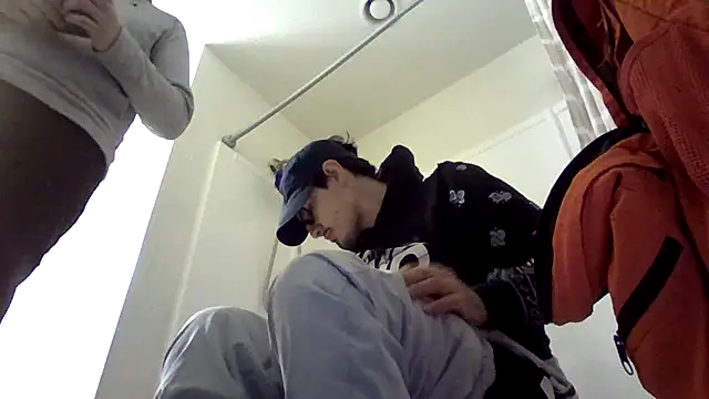gonzvles Chat XXX live