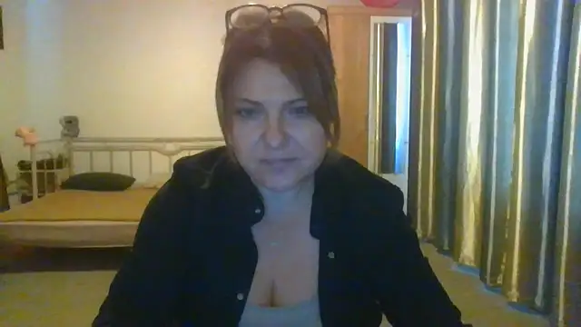 ElenaLove888 Adlı Modelin Canlı XXX Sohbeti