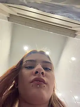NereaMur Adlı Modelin Canlı XXX Sohbeti