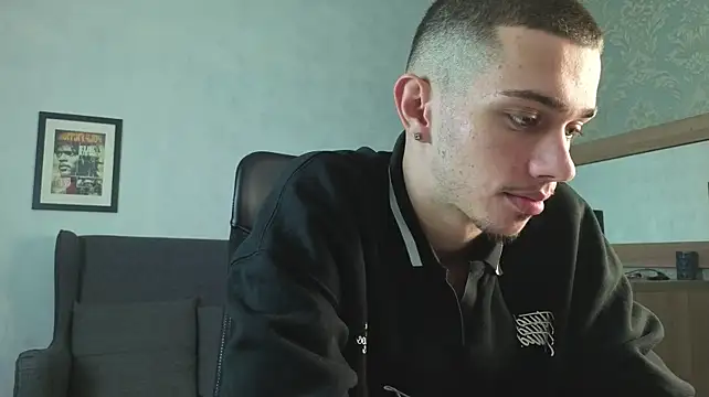 Chat +18 de KaydenDrew ao vivo