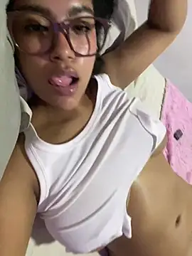 Kittybrown18 Live XXX Chat